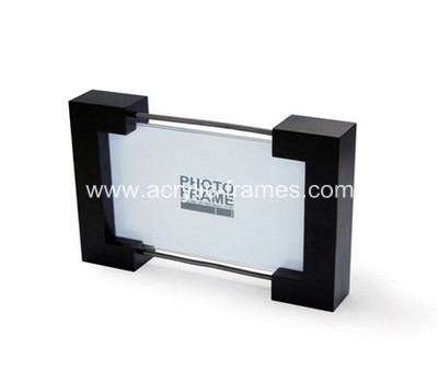Double picture frame
